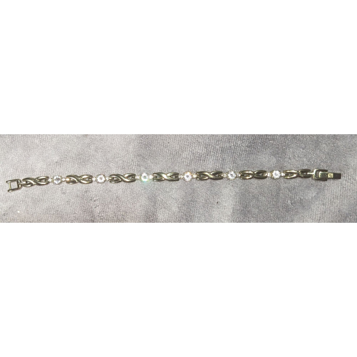 Liz Claiborne Vintage Glam Rhinestone Gold Tone Link Bracelet 6 Inch