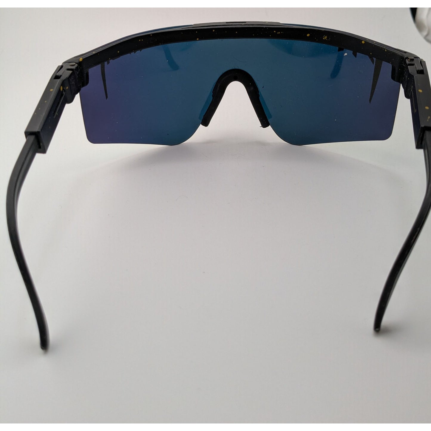 Pit Viper Black And Yellow Shield Sunglasses With Yellow Gradient Mirror Lens
