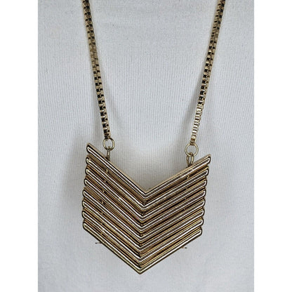 Glam Geometric Metal Gold Chevron Pendant Necklace 27 Inch Like New