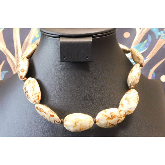 Vintage Beachy Brown And Tan Mottled Shell Beaded Necklace