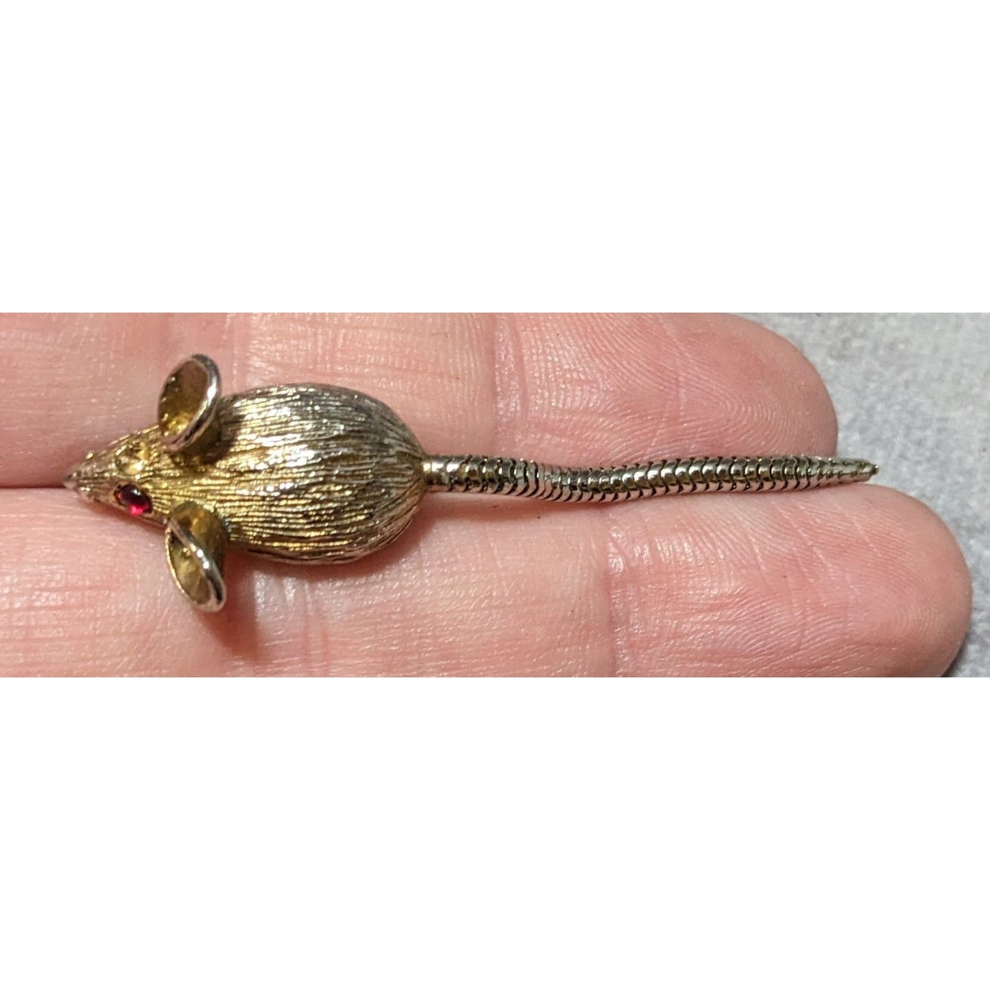 Vintage Gold Tone Mouse Pin With Articulated Tail