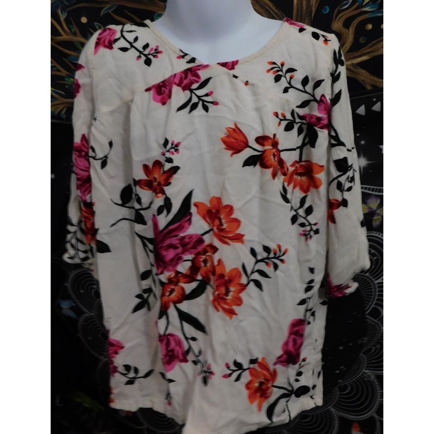 Girls Old Navy Floral Top White With Pink Flowers