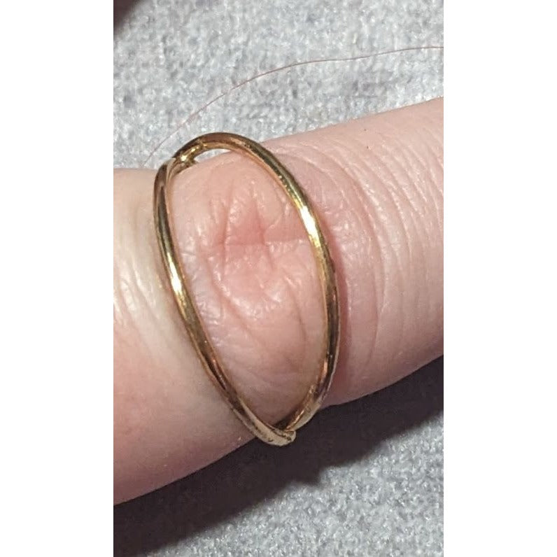 Minimalist Modern Gold Tone Double Band Criss Cross Ring Size 8