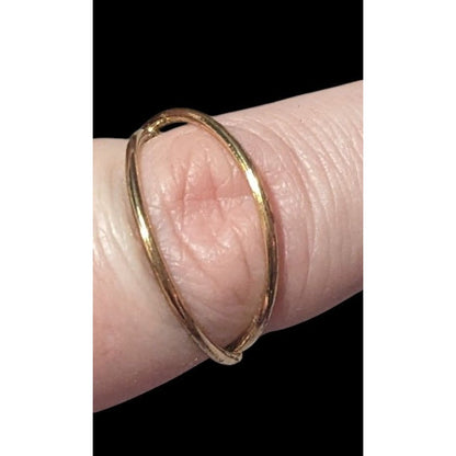 Minimalist Modern Gold Tone Double Band Criss Cross Ring Size 8