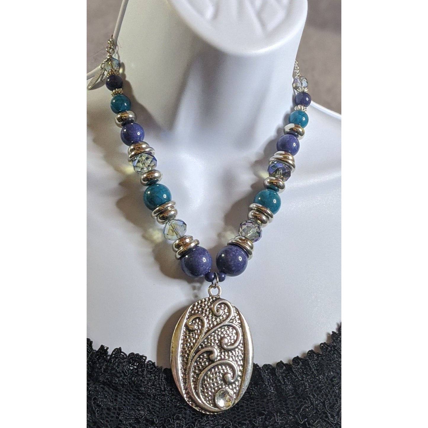 Julea Floral Beaded Necklace With Decorative Silver Tone Pendant