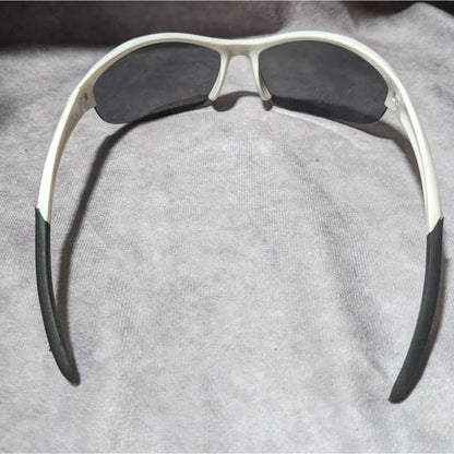 Foster Grant Black And White Sporty Rookie Sunglasses