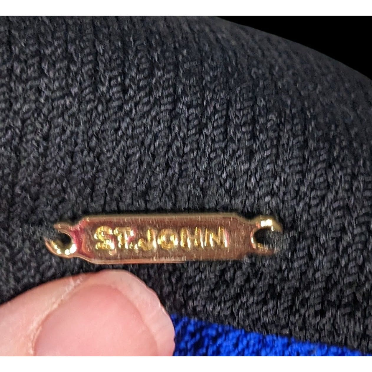 St. John Santana Blue And Black Knit Wool Scarf