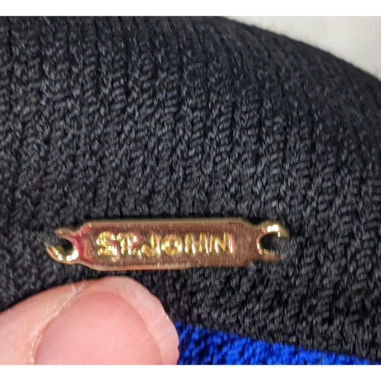 St. John Santana Blue And Black Knit Wool Scarf