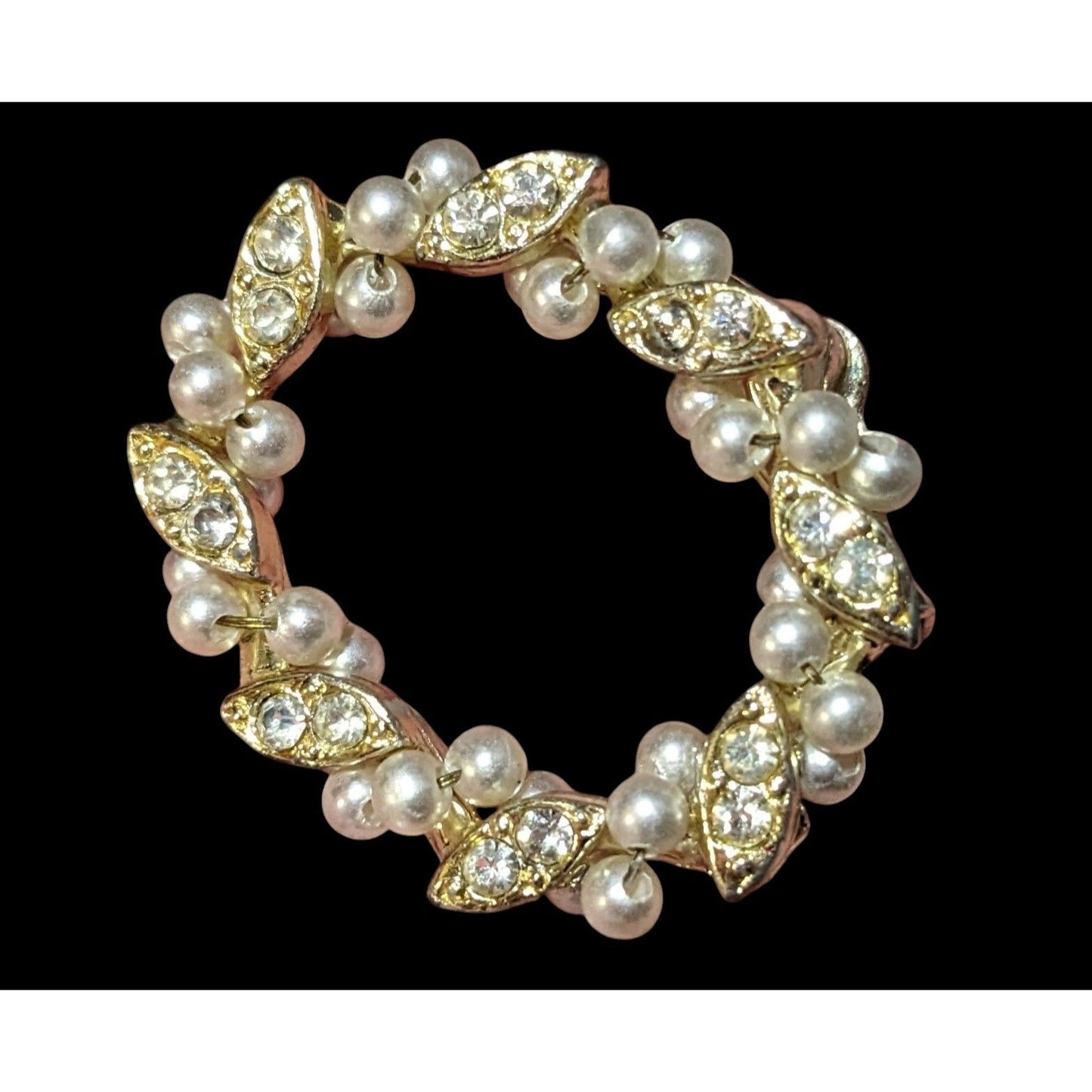 Vintage Gold Tone Rhinestone Faux Pearl Wreath Brooch