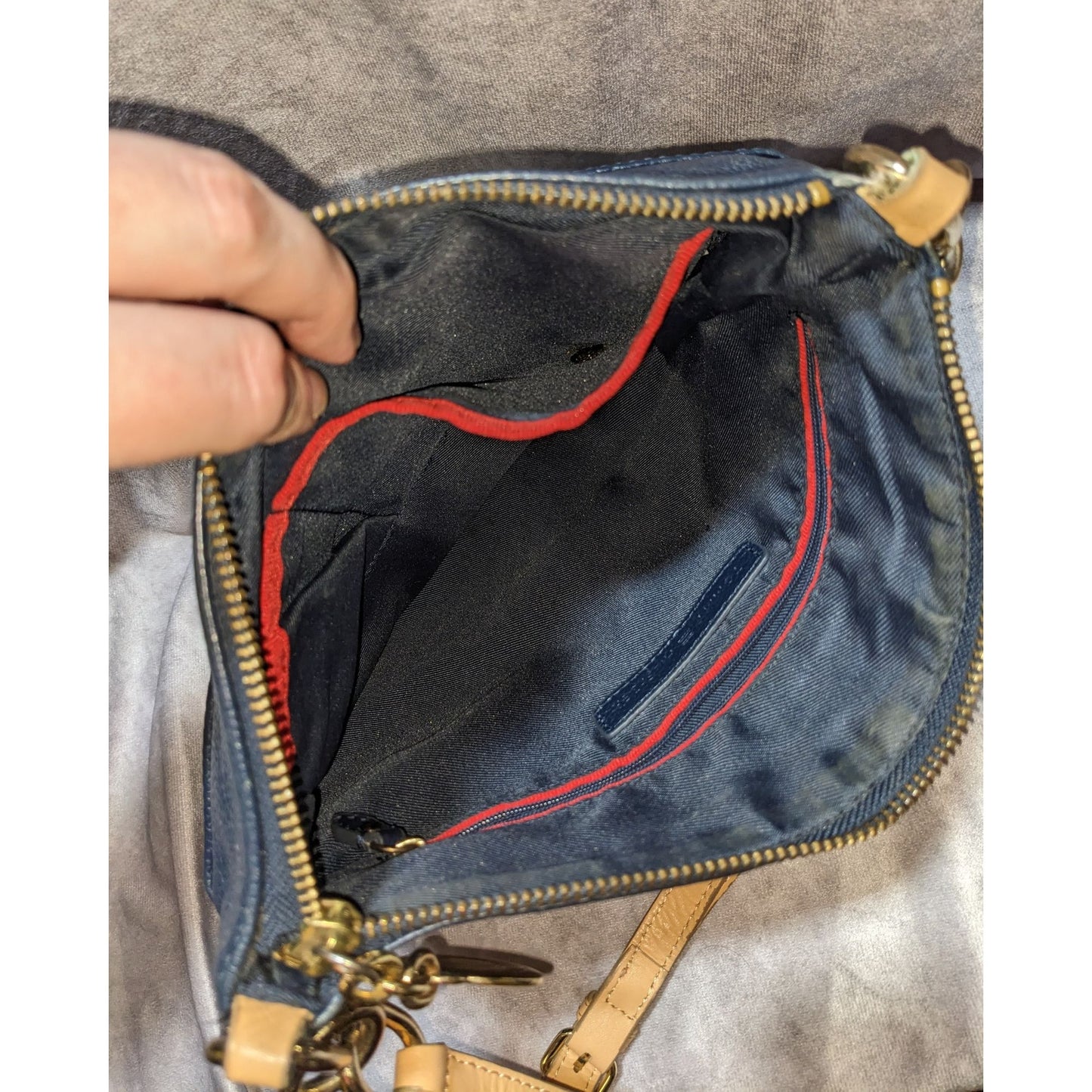 Preppy Tommy Hilfiger Navy Blue Leather Crossbody Bag With Gold Hardware & Outer Snap Pocket
