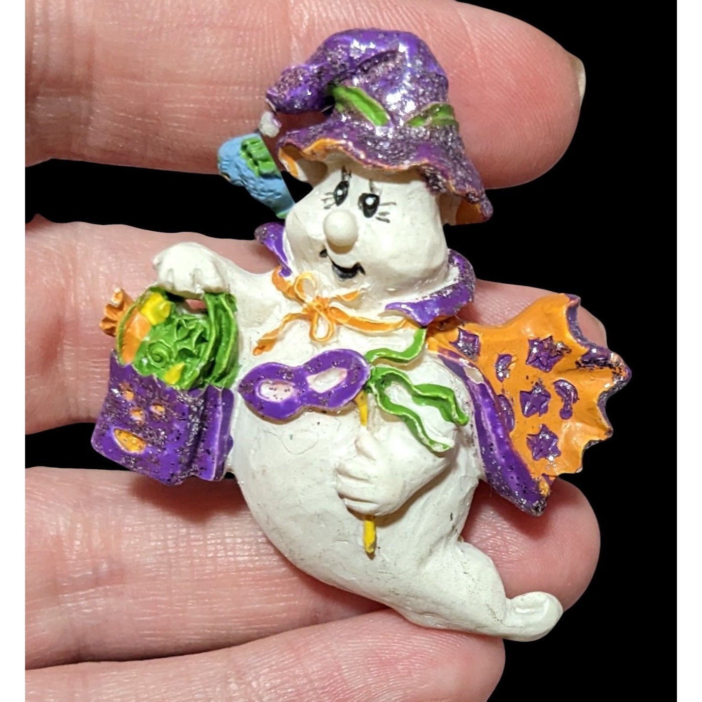 Vintage Wood Look Trick Or Treating Ghost Brooch