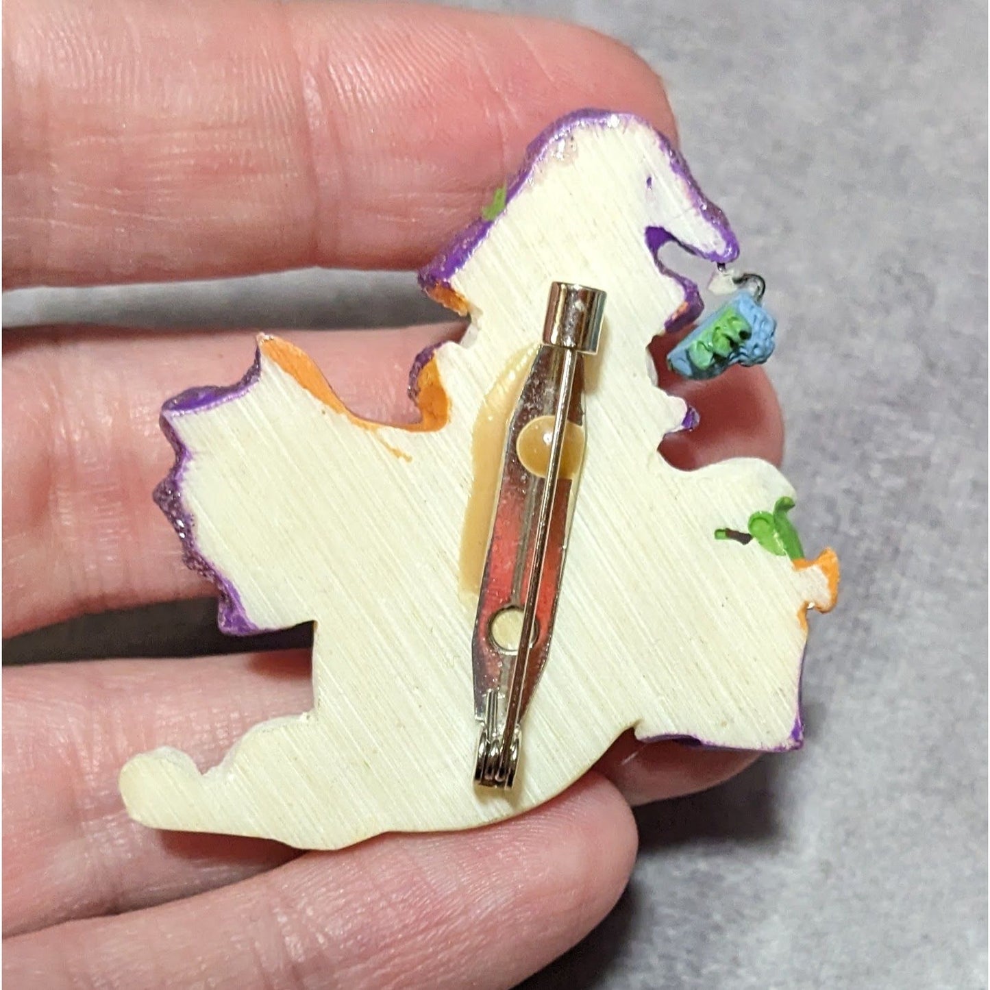 Vintage Wood Look Trick Or Treating Ghost Brooch