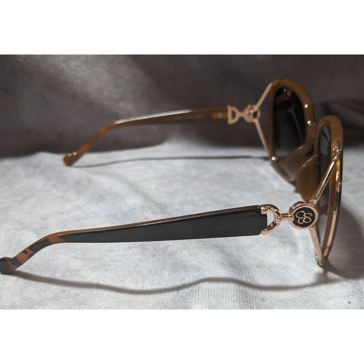 Jessica Simpson Black And Brown Oversized Tortoise Sunglasses