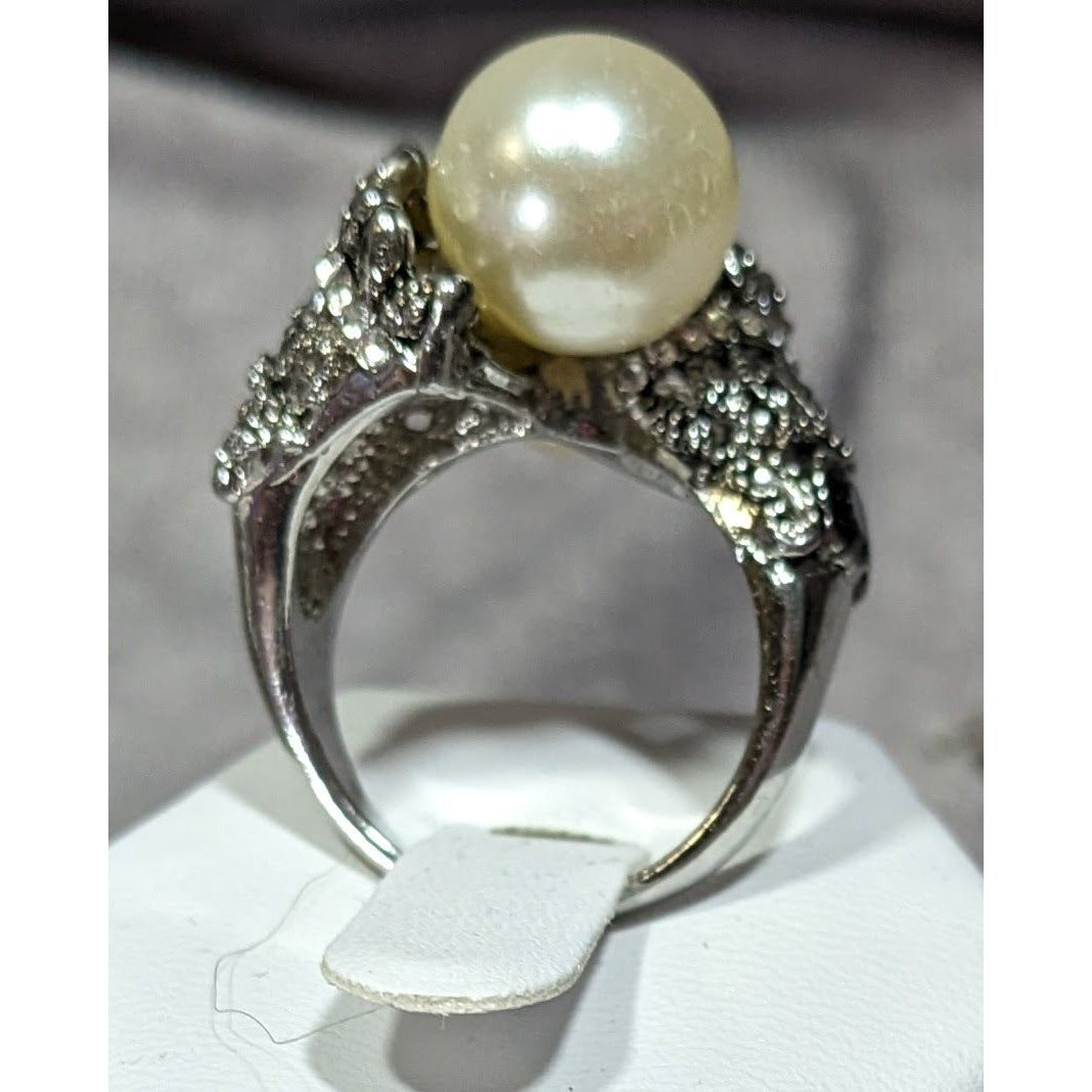 Vintage Glam Faux Pearl Cocktail Ring With Black Rhinestone Accents