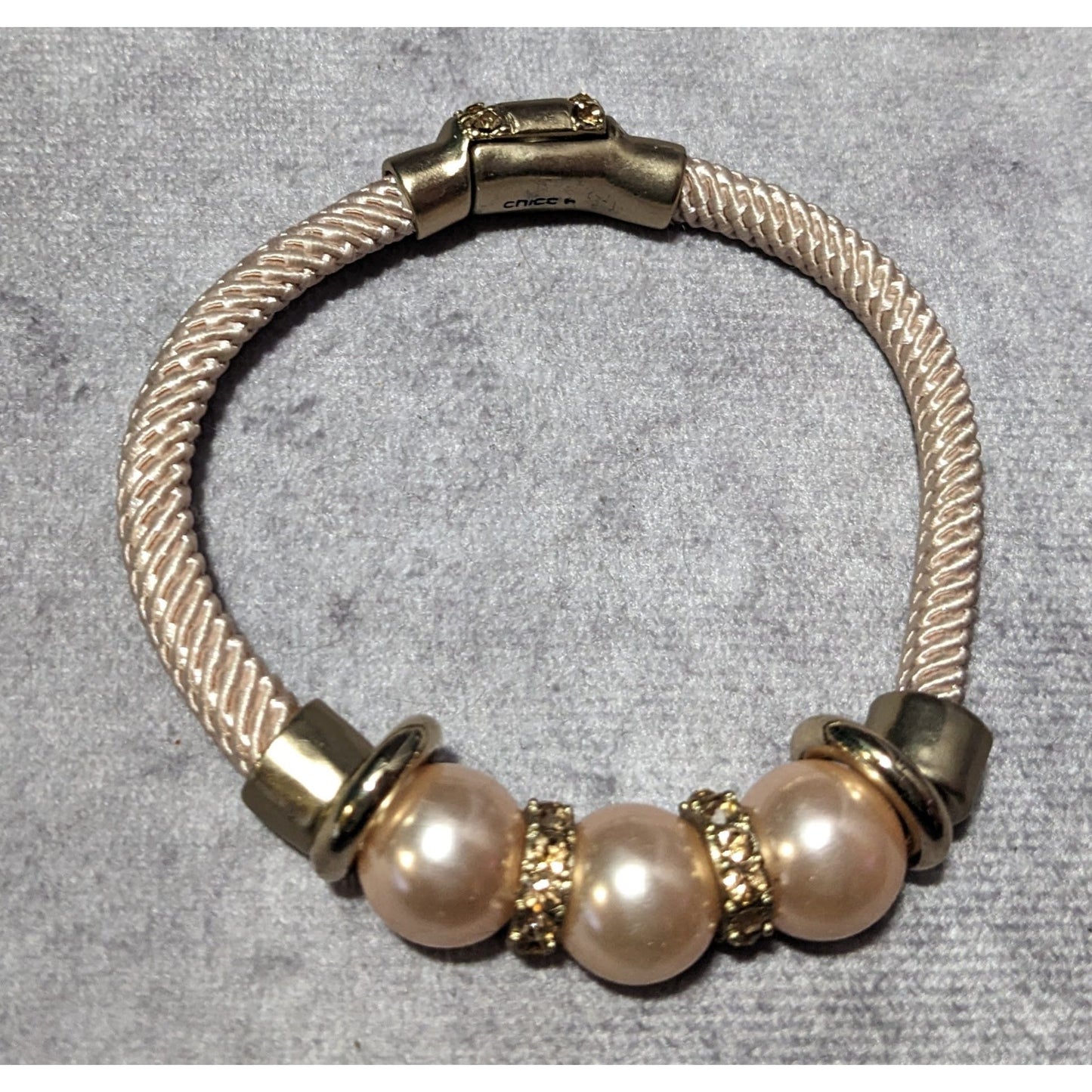 Elegant Glam Chico's Cream And Gold Tone Faux Pearl Rhinestone Rope Bracelet