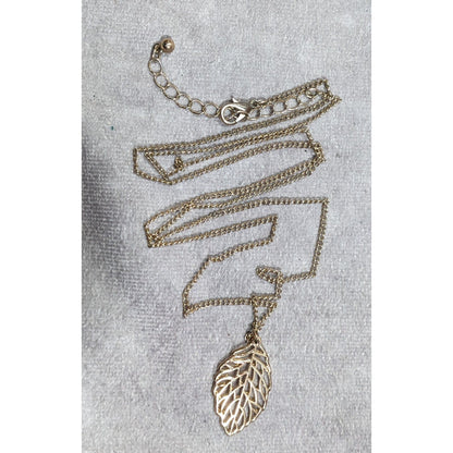 Nature Inspired Gold Tone Leaf Pendant Necklace