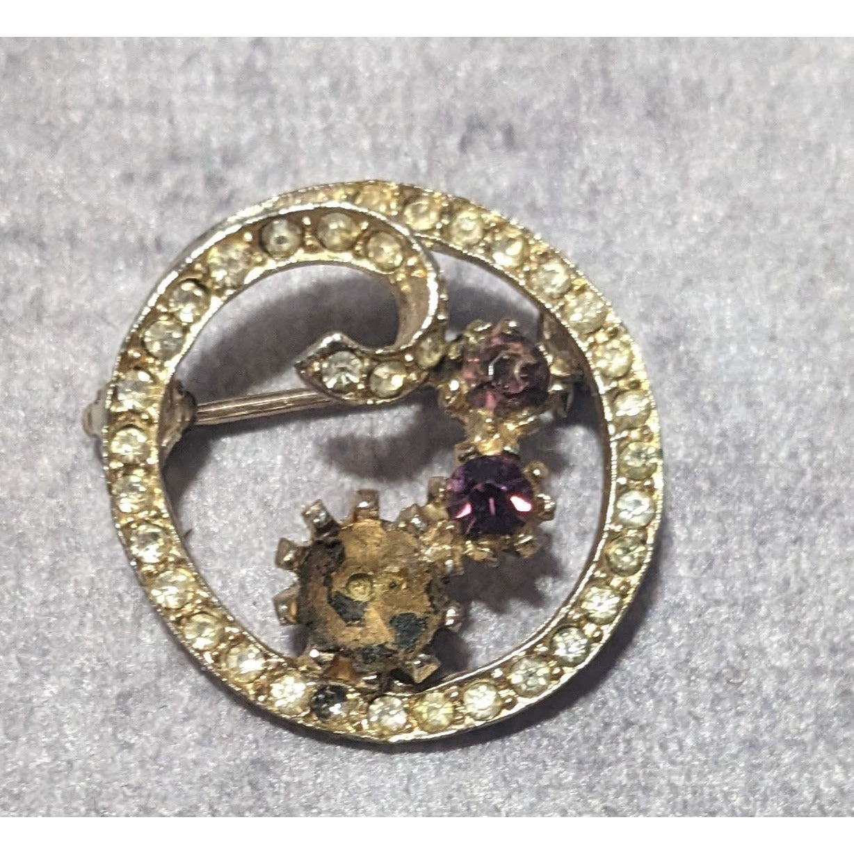 Vintage Floral Rhinestone Gold Tone Brooch