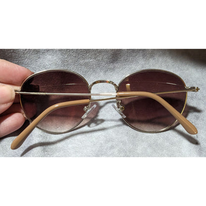 Levis Gold And Tan LEV112W Brown Lens Sunglasses