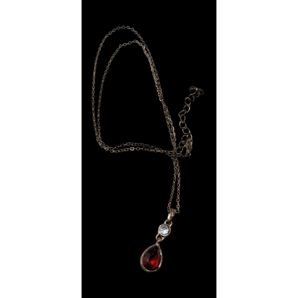 Gothic Vampire Red Teardrop Crystal Silver Tone Pendant Necklace 18 Inch