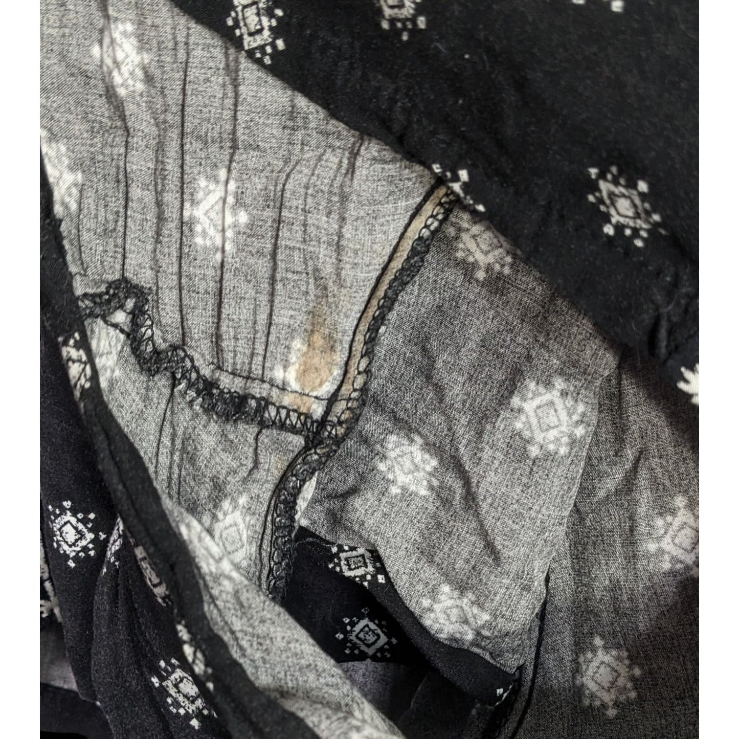 Old Navy Womens Boho Black & White Printed Shorts