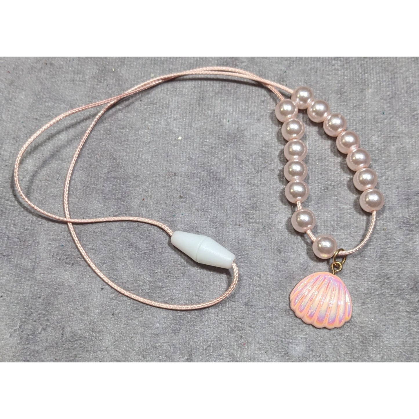 Pink Mermaidcore Iridescent Shell Pendant Beaded Necklace