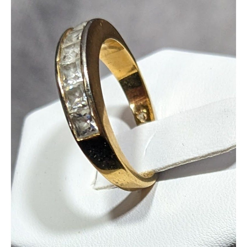 Elegant Signed Gold Tone Ring With Clear Gems
