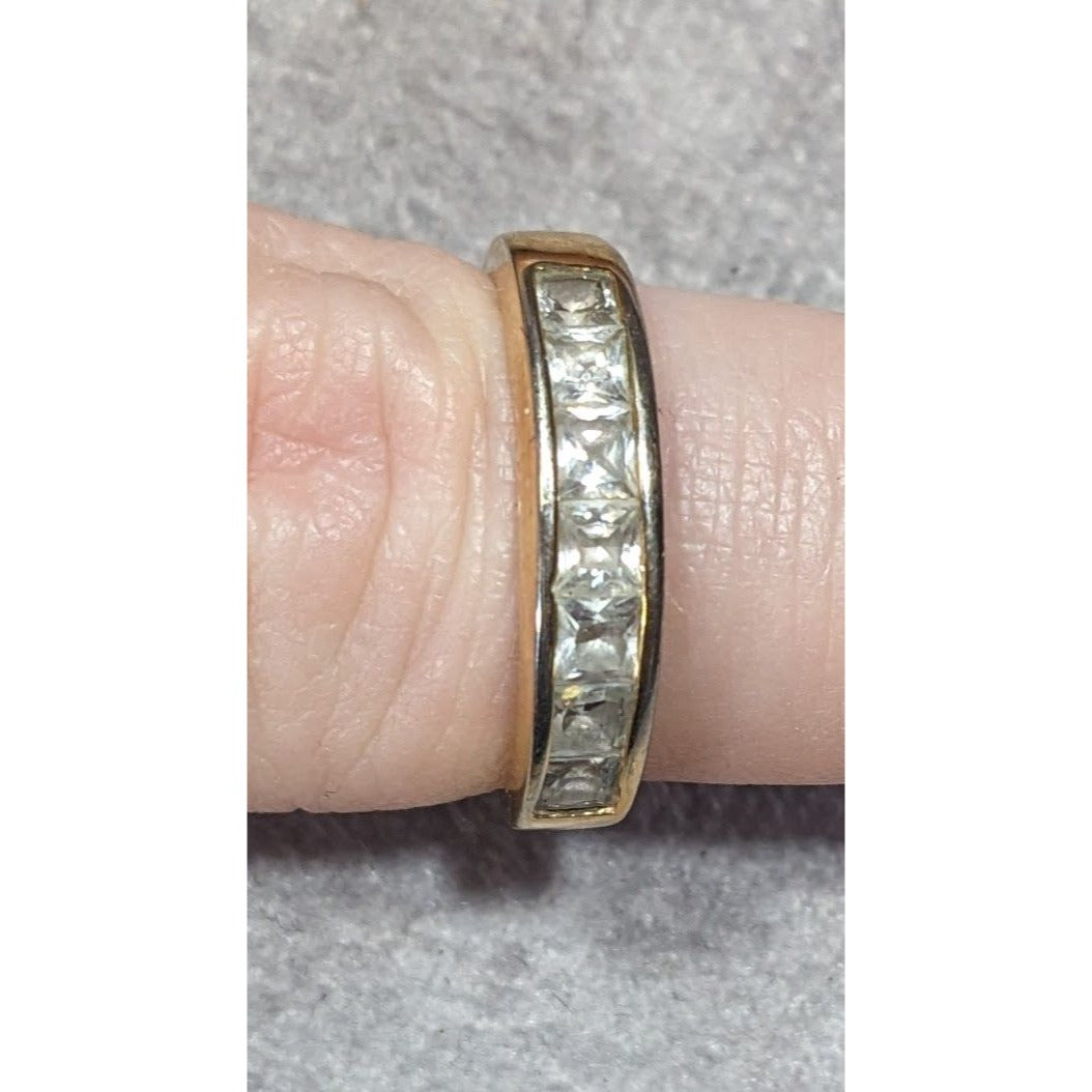 Elegant Signed Gold Tone Ring With Clear Gems