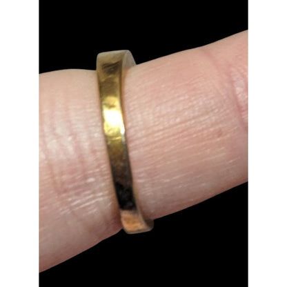 Elegant Signed Gold Tone Ring With Clear Gems