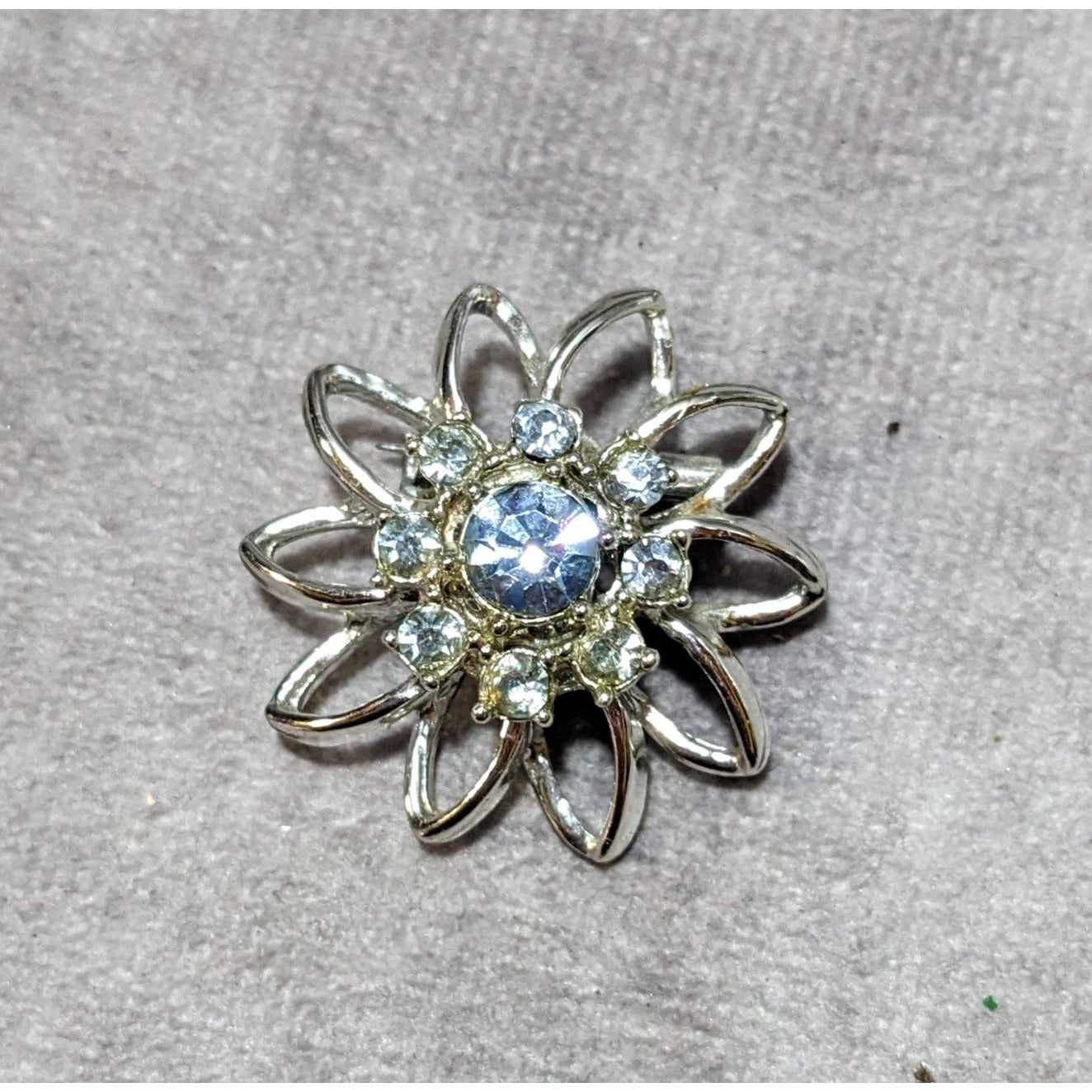 Vintage Blue And Silver Star Flower Rhinestone Brooch