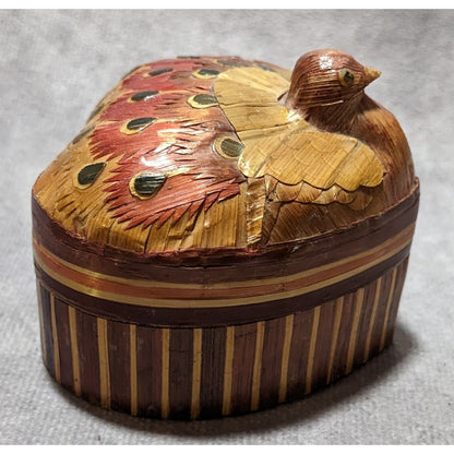 Vintage Straw Bamboo Bird Heart Box