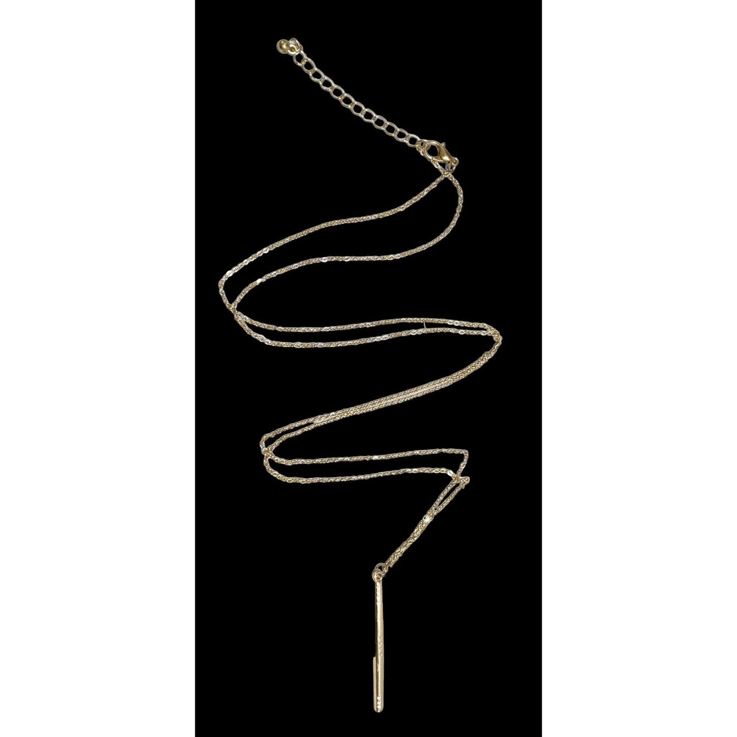 Minimalist Golden Etched Pillar Necklace