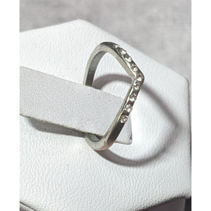 Minimalist Gemmed Chevron Silver Tone Ring Size 3 1/2