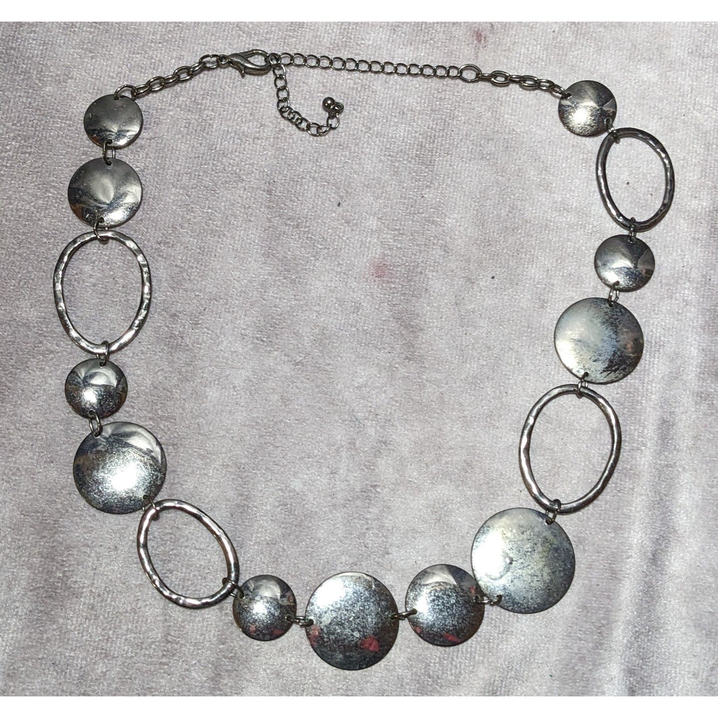 Modern Silver Disc And Loop Chain Necklace