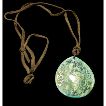 Handmade Floral Shell Pendant Necklace With Suede Cord