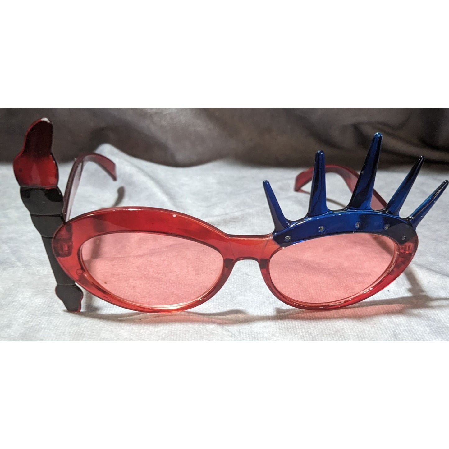 Lady Liberty Red And Blue Fashion Sunglasses