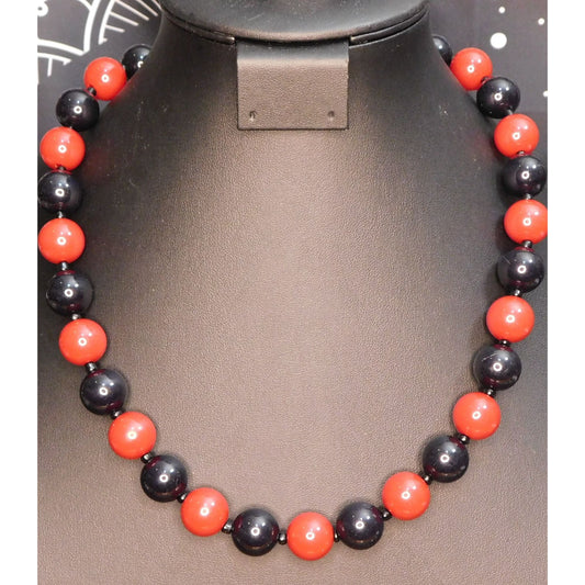 Retro Chunky Black And Red Beaded Necklace