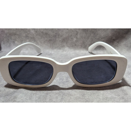 Retro White Rectangular Sunglasses