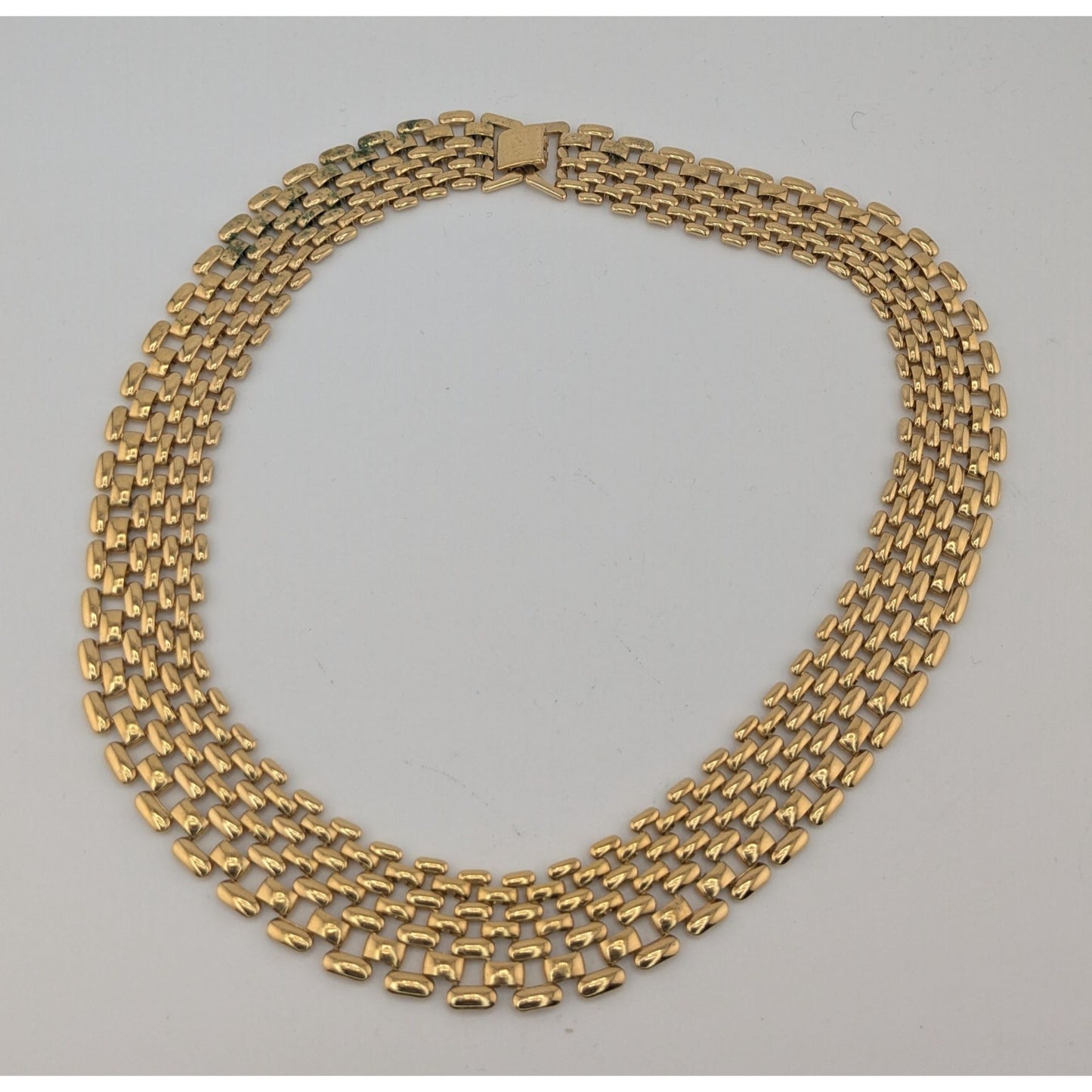 Vintage Elegant Panther Link Gold-Tone Choker Necklace With Snap Lock Closure