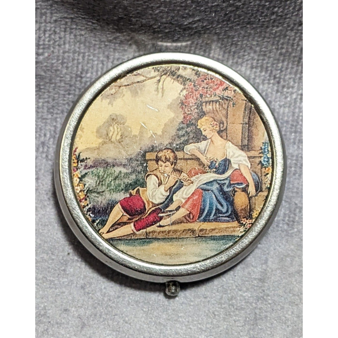 Vintage Romantic Couple Painting Pillbox