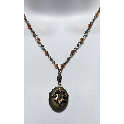 NY Collection Victorian Style Gemmed Locket