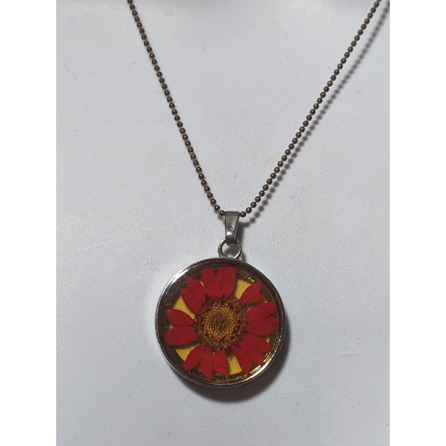 Vintage Preserved Daisy Pendant Necklace