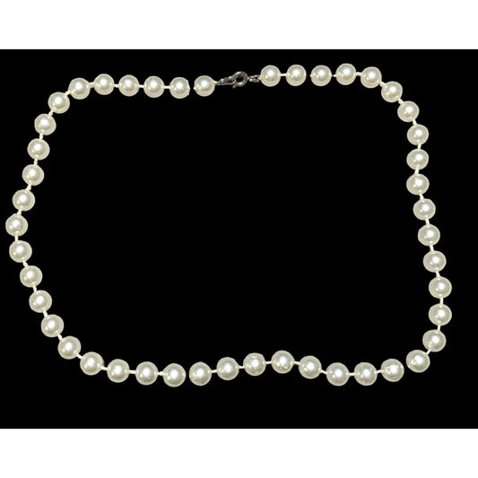 Simple Elegant White Faux Pearl Necklace