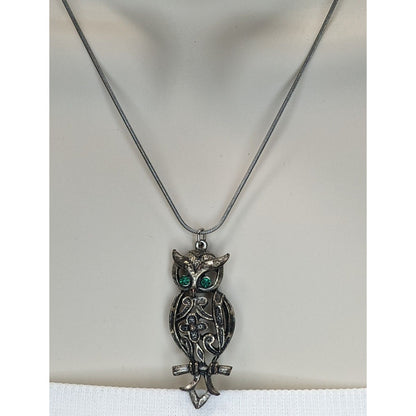 Vintage Witchy Whimsigoth Silver Tone Owl Pendant Necklace With Green Gem Eyes