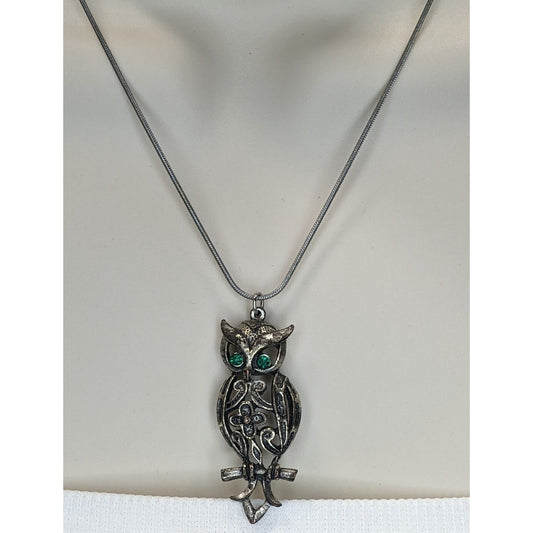 Vintage Witchy Whimsigoth Silver Tone Owl Pendant Necklace With Green Gem Eyes