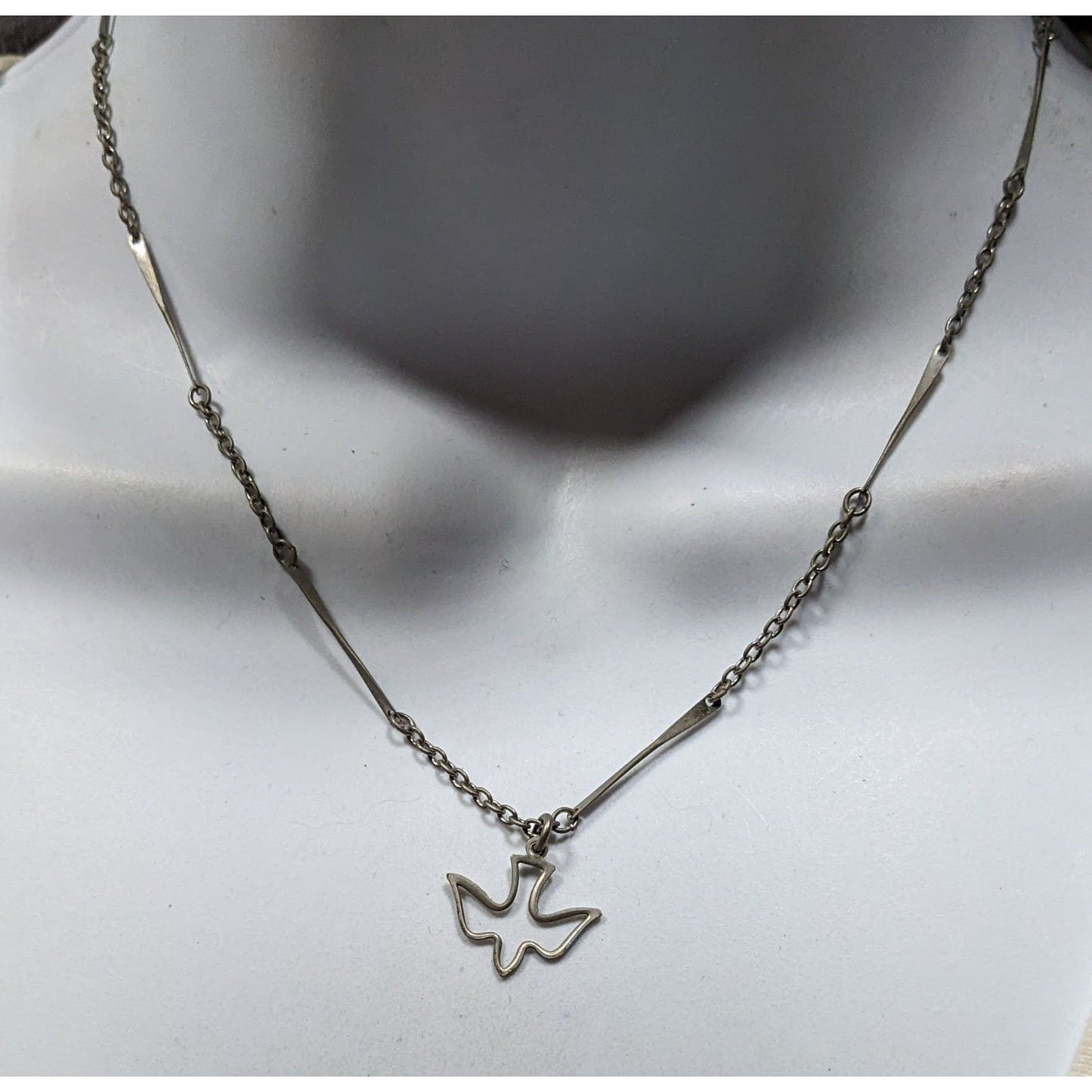 Minimalist Dove Silver Tone  Necklace With Unique Bar Chain Design
