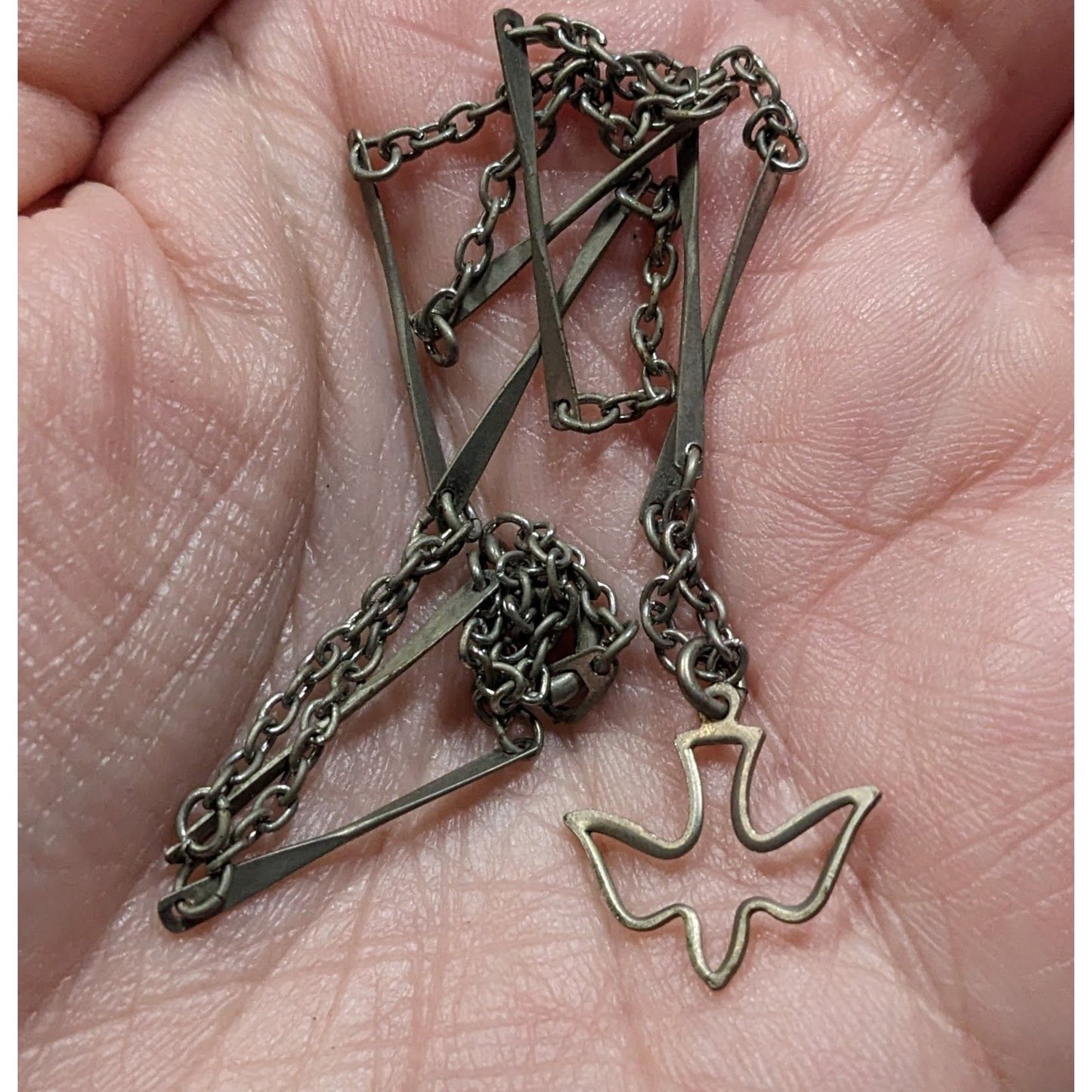 Minimalist Dove Silver Tone  Necklace With Unique Bar Chain Design