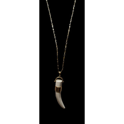 Stella & Dot Corno Lucky Horn Pendant