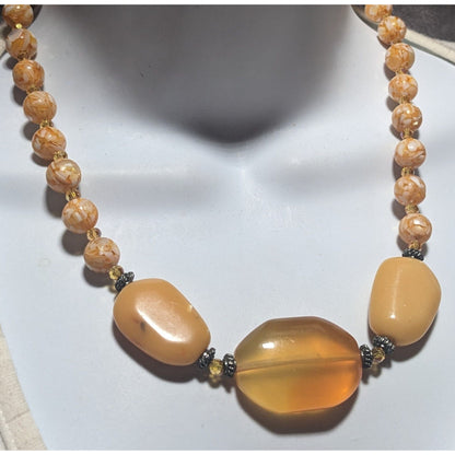 Retro Orange Cream Chunky Beaded Necklace