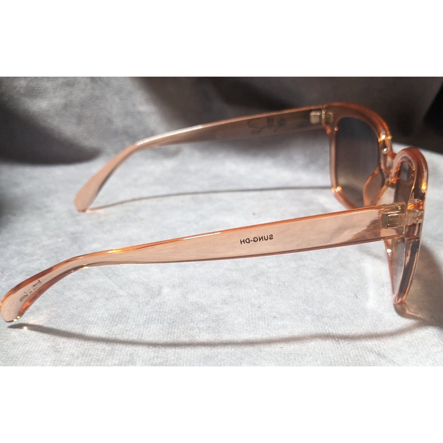 Chunky Retro Translucent Peach Sunglasses