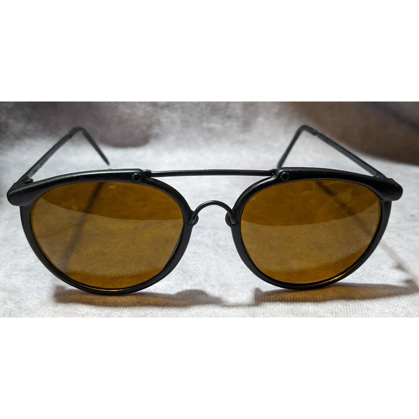 Eagle Eyes Vintage 90s Black Aviator Sunglasses